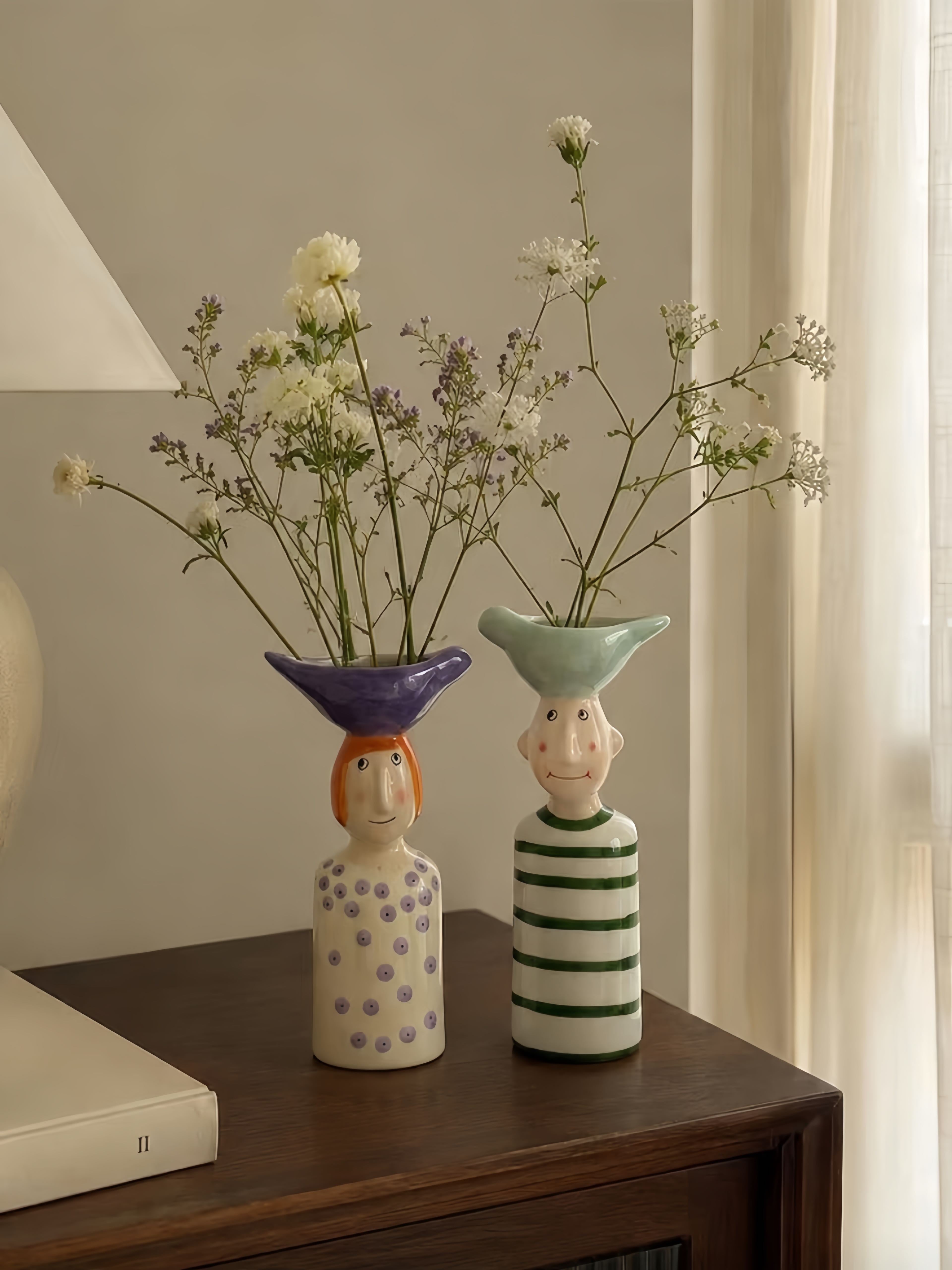 Couple Ceramic Flower Vase – Cute Whimsical Decor for Eclectic Shelf & Table