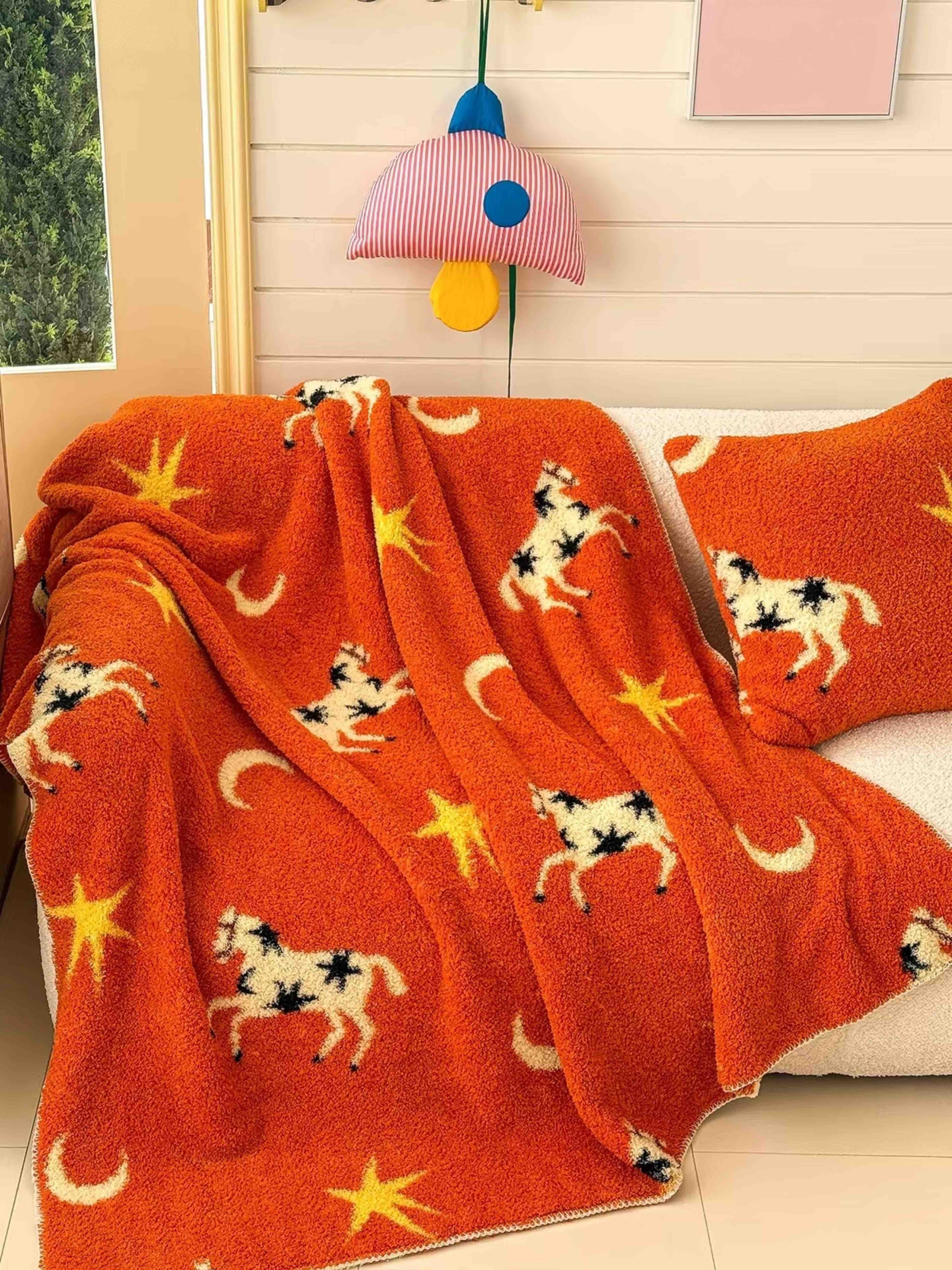 Moonlit Gallop Throw Blanket, Retro Soft & Fluffy Sofa Throw for Cozy Living Room Decor