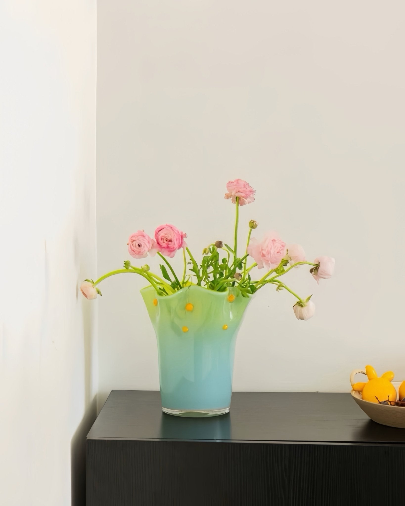 Handblown Wavy Whimsical Glass Vase - Eclectic Table Setting Centrepieces - Vases - Wavy Whimsical Glass Vase-Green Lagoon - INSPECIAL HOME
