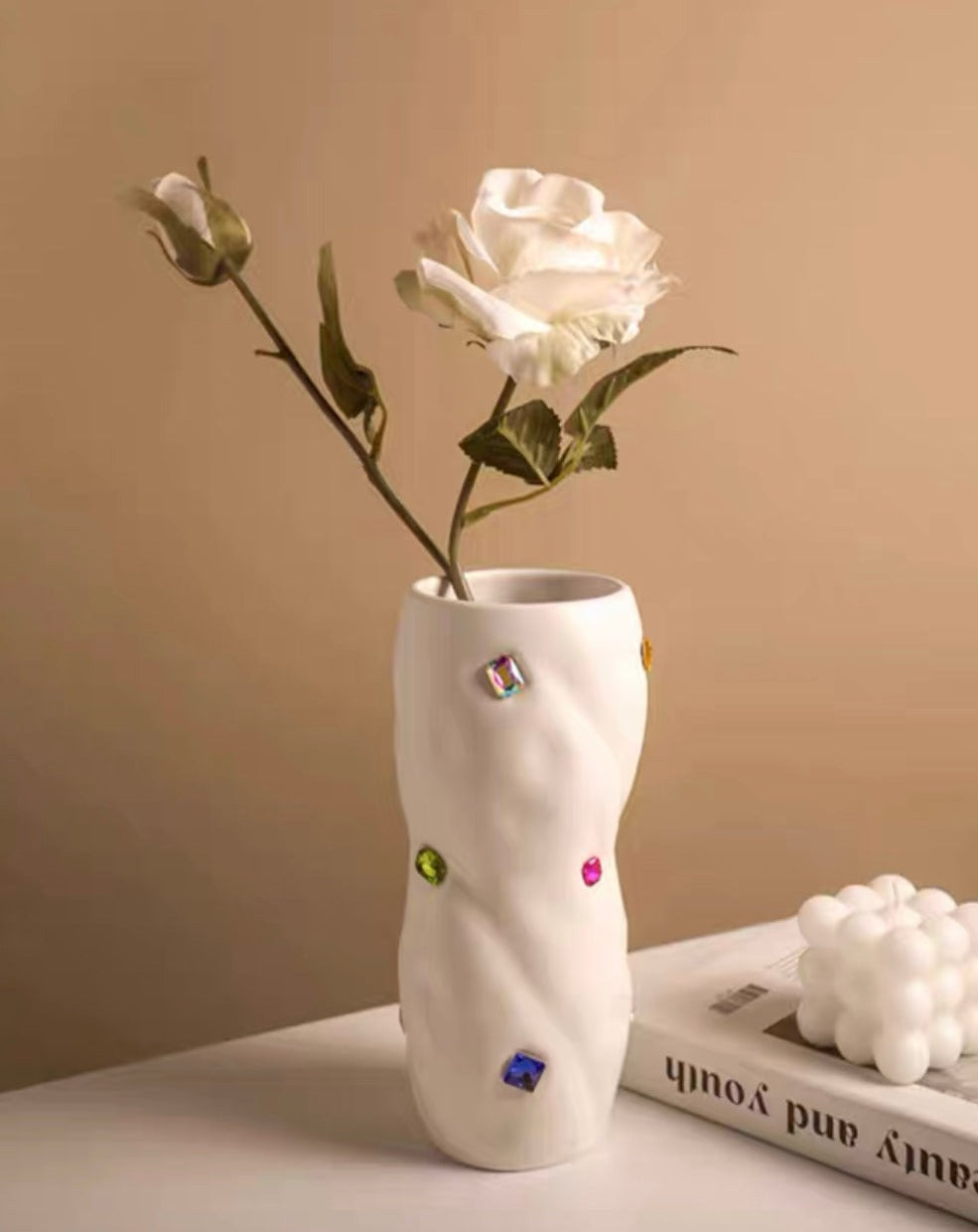 Handmade Ceramic Gemstone Twsity Vase - Handmade Ceramic Gemstone Twsity Vase - White - INSPECIAL HOME