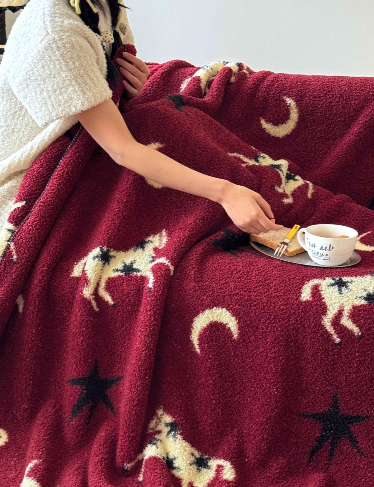 Moonlit Gallop Throw Blanket, Retro Soft & Fluffy Sofa Throw for Cozy Living Room Decor -Throw Blanket- Moonlit Gallop Throw Blanket-Burgundy - INSPECIAL HOME