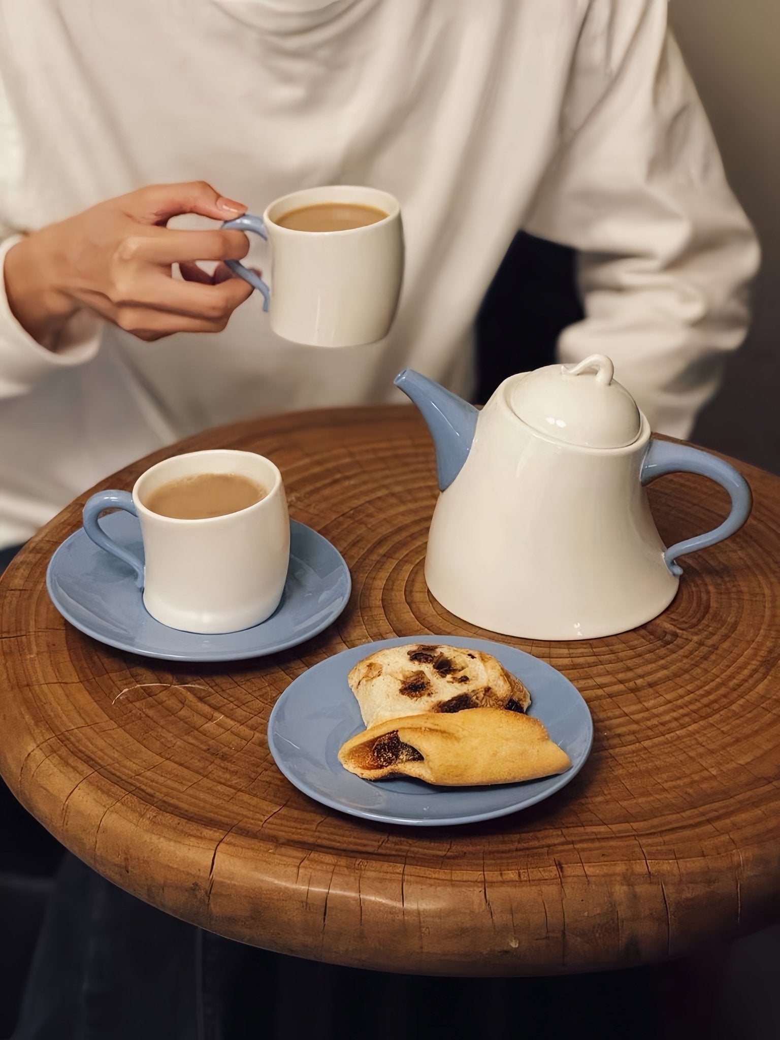 Postmodern Whimsical Wiggle Handle Ceramic Tea Set with Teapot and Mugs - Coffee & Tea Cups - Wiggle Tea Set - Blue - INSPECIAL HOME