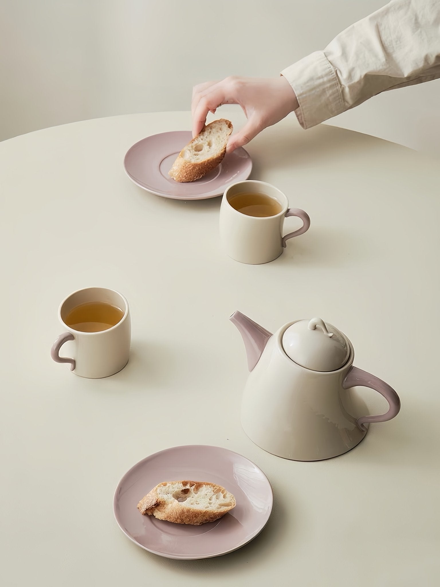 Postmodern Whimsical Wiggle Handle Ceramic Tea Set with Teapot and Mugs - Coffee & Tea Cups - Wiggle Tea Set - Blue - INSPECIAL HOME