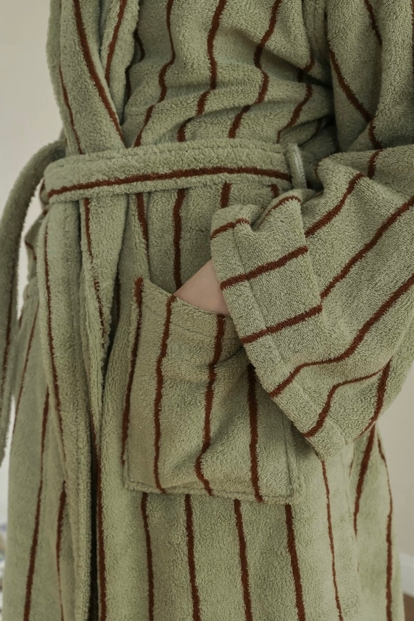 Retro Earthy Pinstripe Cotton Robe - 460 GSM Soft Absorbent Robe for Slow Living - Retro Earthy Pinstripe Cotton Robe-Chestnut - INSPECIAL HOME