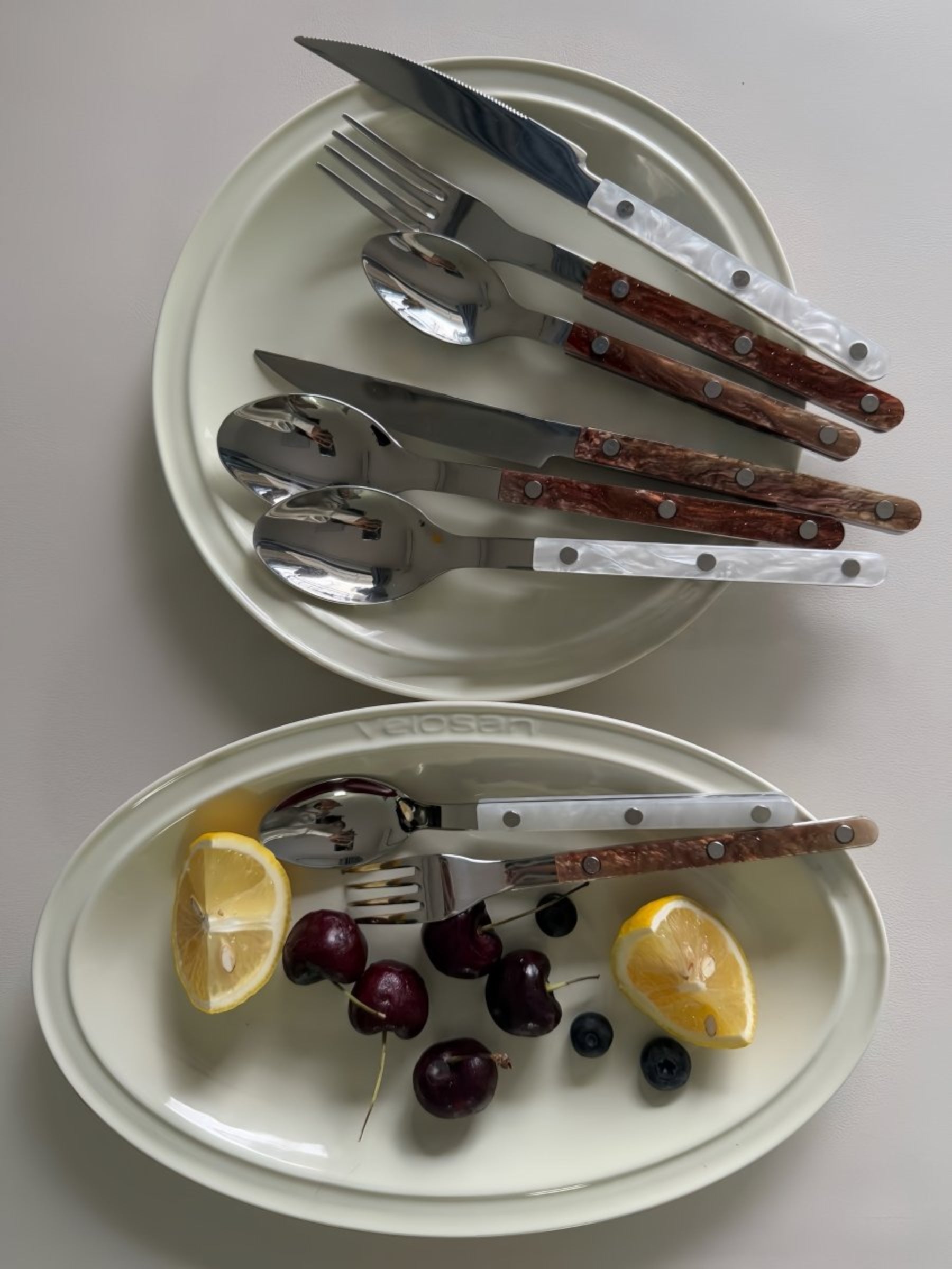 Set Of 10 Pcs Modern Nebula Cutlery, Bistrot Style Rivet Flatware Set - Flatware Sets - Nebula Cutlery Set Of 10 Pcs-Glacier - INSPECIAL HOME