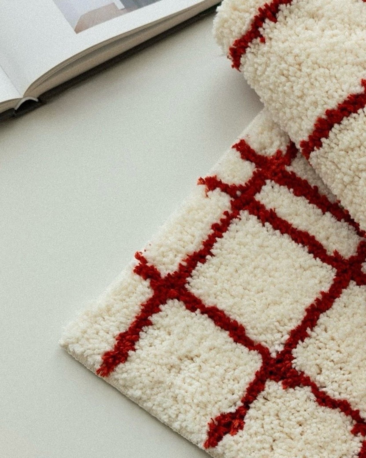 Ultra Soft Minimalist Nordic Stripe Bath Rug, Absorbent, Anti - slippery Mat - Nordic Minimalist Sketch Stripe Bath Rug - Red - INSPECIAL HOME