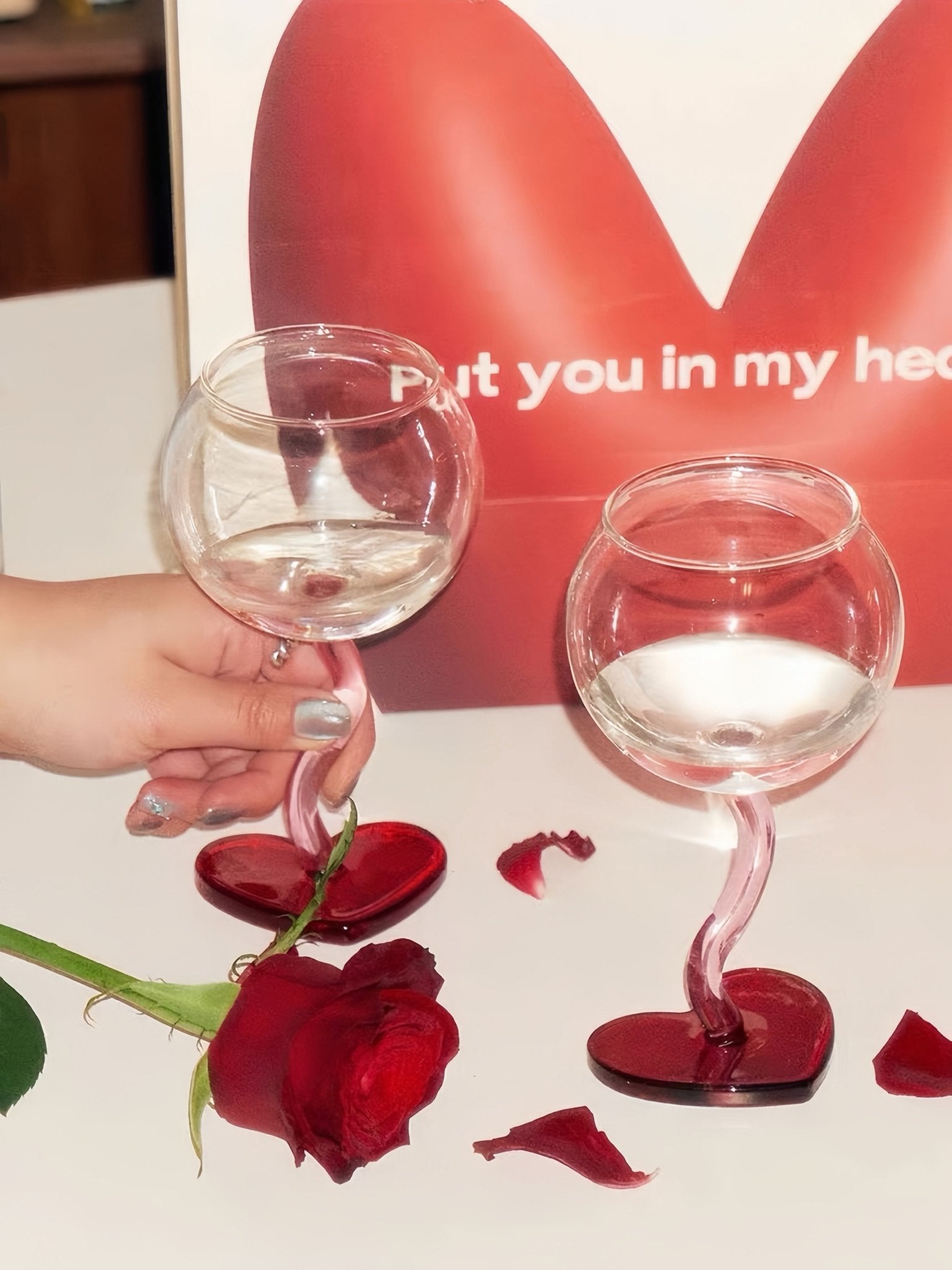Valentine's Gift Box: Retro Wavy Goblet Set of 4 Pcs - Gifts for Valentine's Day, Wedding, Anniversary - Stemware - Valentine's Gift Box: Retro Wavy Goblet Set of 4 Pcs - INSPECIAL HOME