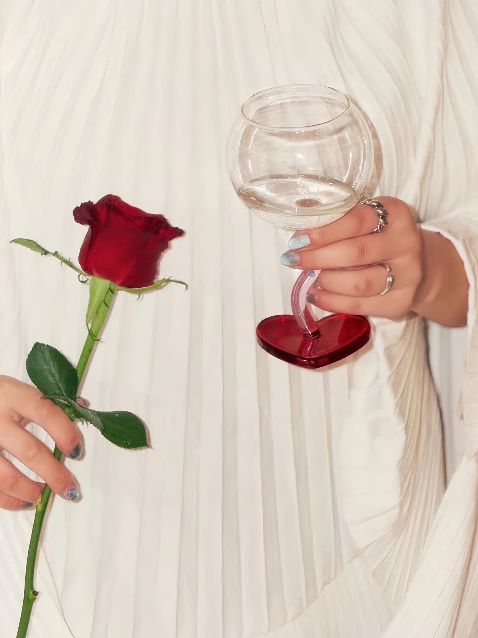 Valentine's Gift Box: Retro Wavy Goblet Set of 4 Pcs - Gifts for Valentine's Day, Wedding, Anniversary - Stemware - Valentine's Gift Box: Retro Wavy Goblet Set of 4 Pcs - INSPECIAL HOME