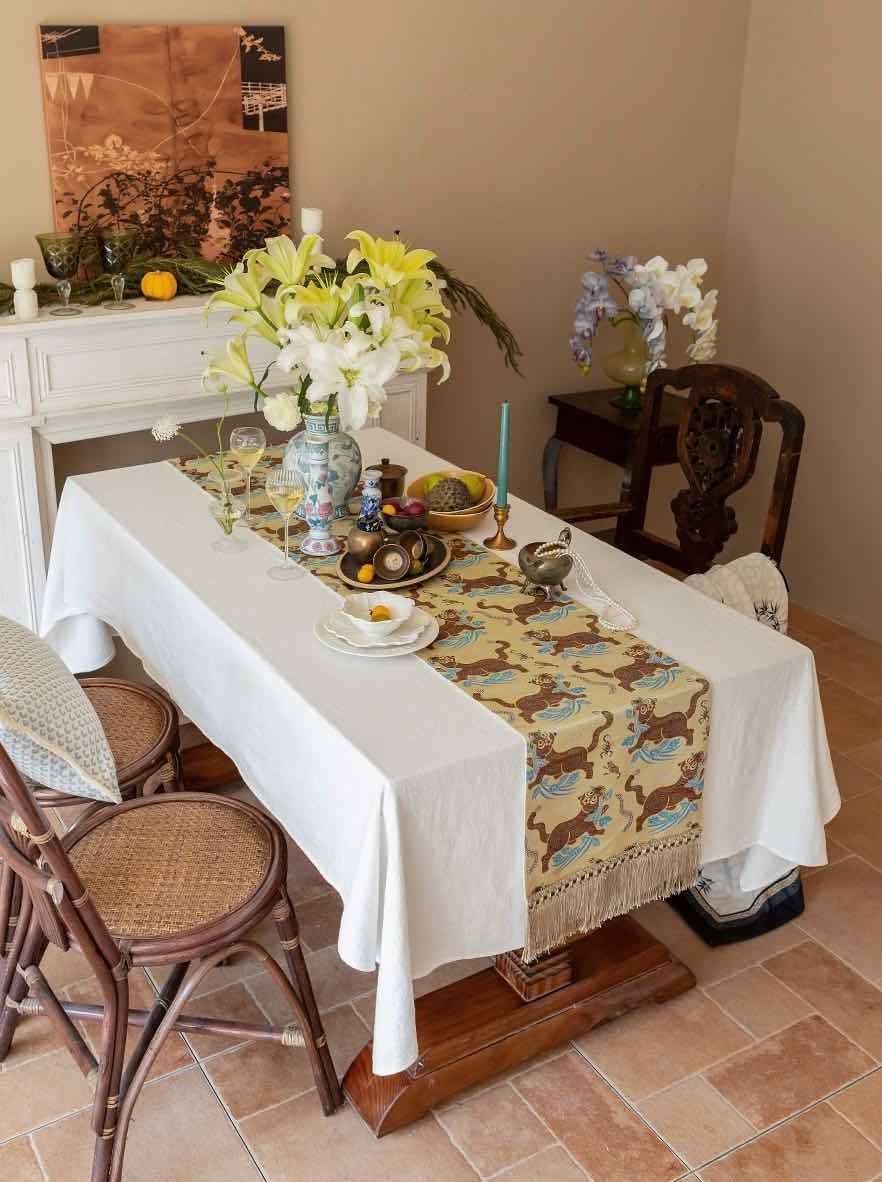 Vintage Oriental Style Table Runner for Elegant Festive Table Setting - Oriental Style Table Runner - INSPECIAL HOME