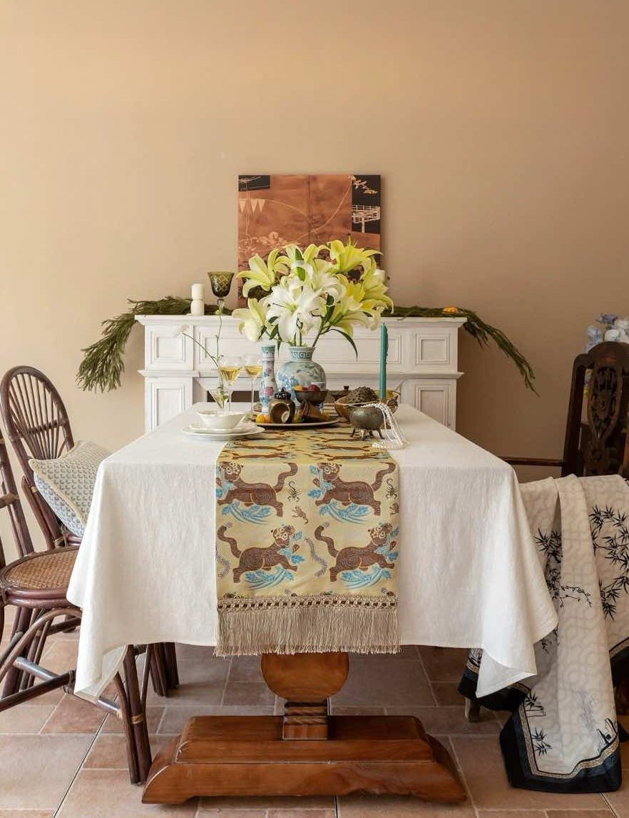 Vintage Oriental Style Table Runner for Elegant Festive Table Setting - Oriental Style Table Runner - INSPECIAL HOME