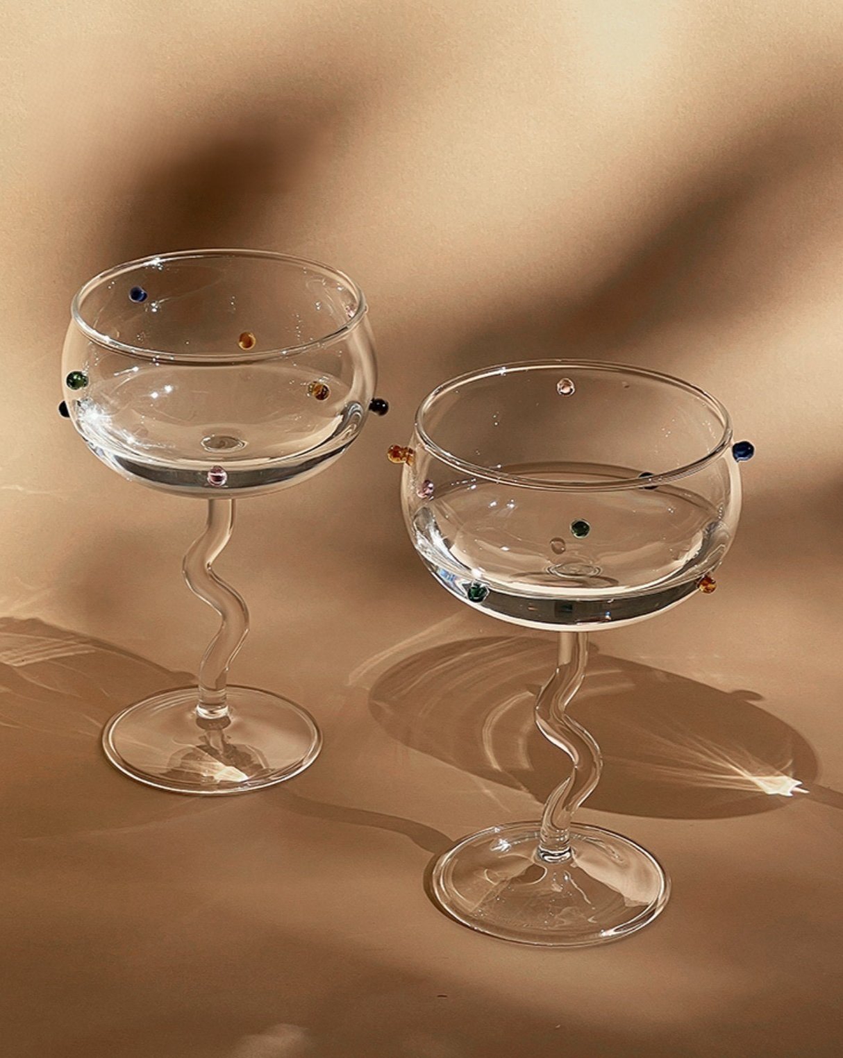 https://inspecialhome.com/cdn/shop/products/2-packs-rainbow-sprinkles-wine-glasses-set-720522_2048x.jpg?v=1678254237