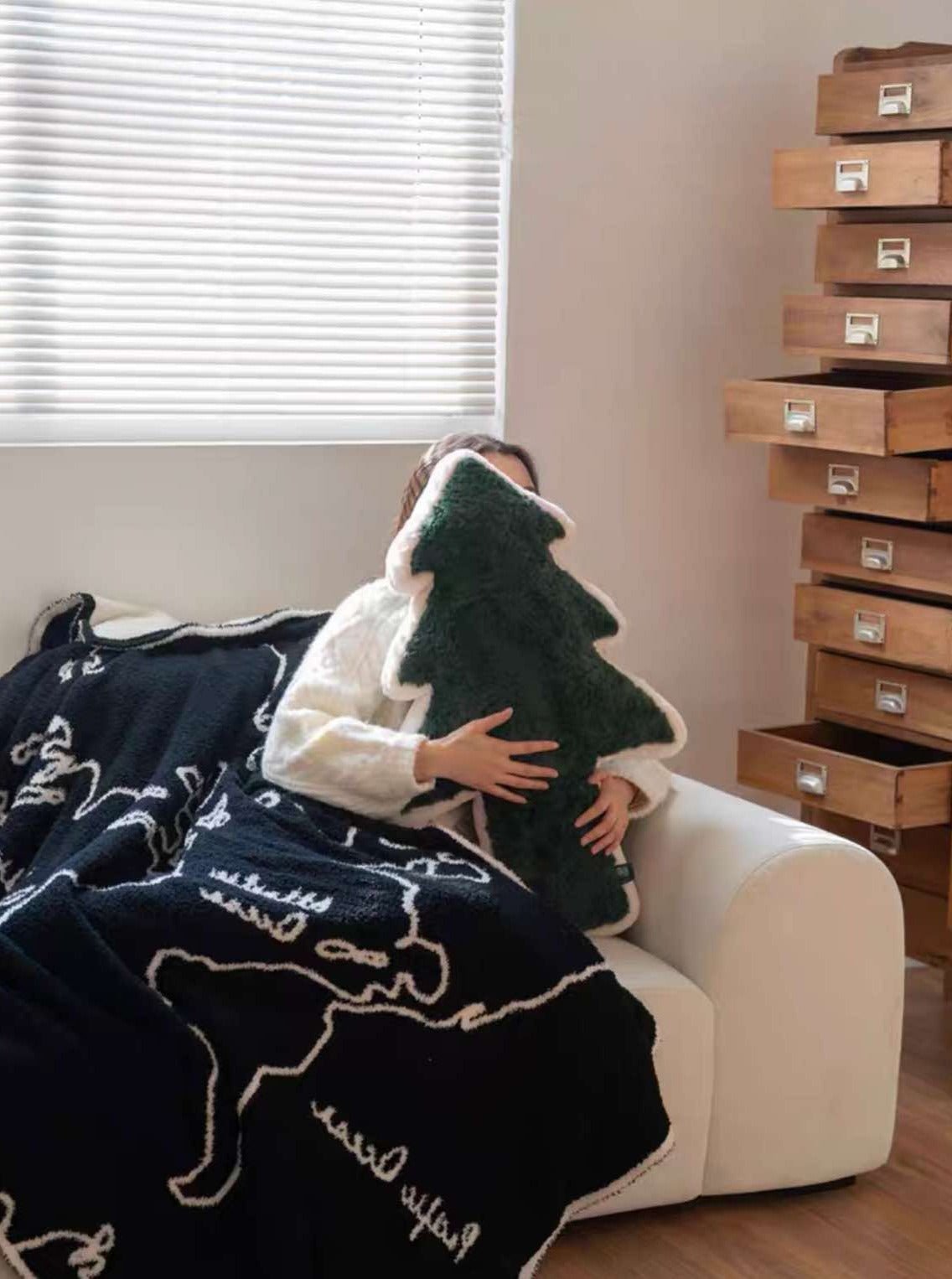 Christmas Tree Decorative Throw Pillow Cushion - Christmas Tree Decorative Throw Pillow Cushion - INSPECIAL HOME