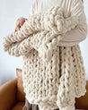 Handmade Beige Chunky Fluffy Knit Throw Blanket - Cozy and Soft Chenille Yarn - Beige Chunky Fluffy Knit Throw Blanket - INSPECIAL HOME