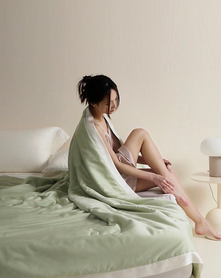 Silky Bamboo Cooling Blanket for Hot Sleepers - Stay Cool All